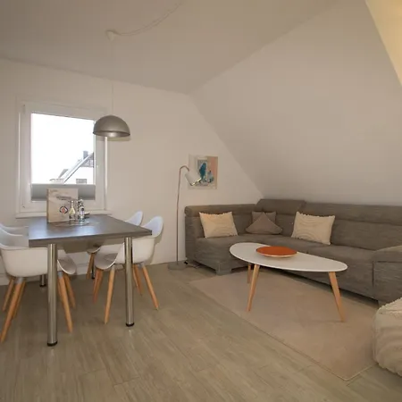 Haus Schoessler, Whg 1 Апартаменты Хёрнум